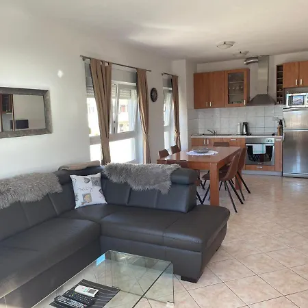 Apartment Mavarcica