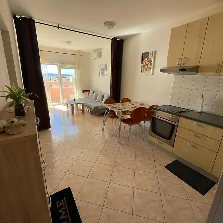 Mavarcica تروغير